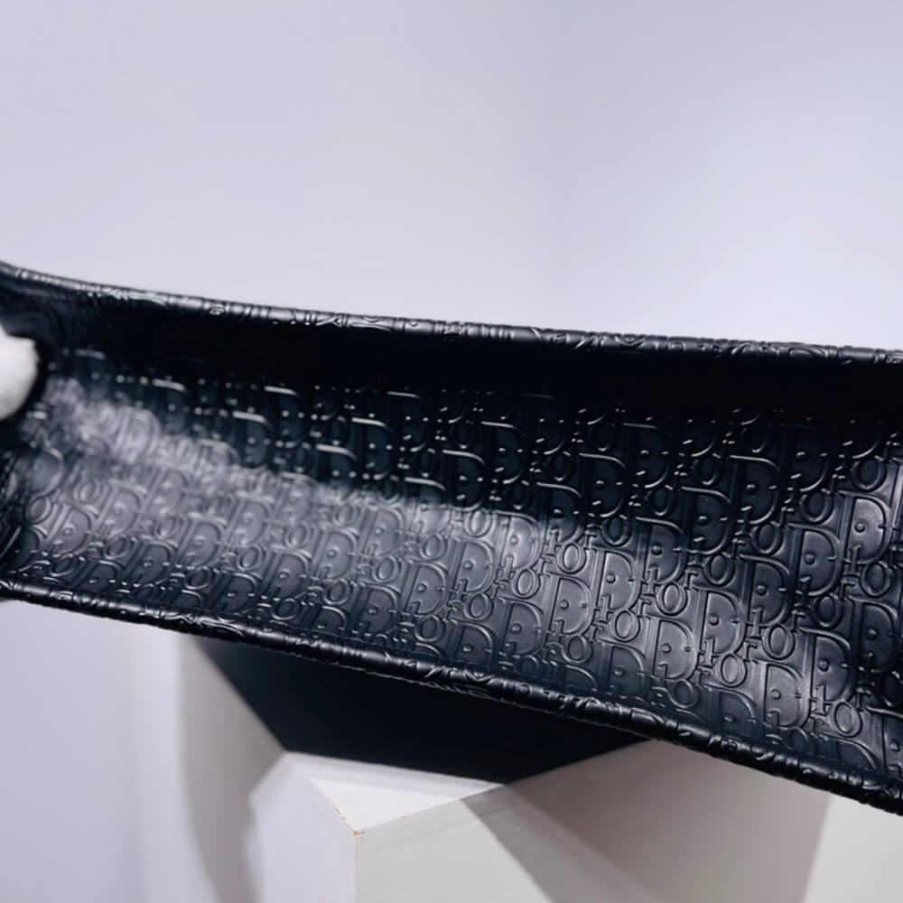 large D*or book tote