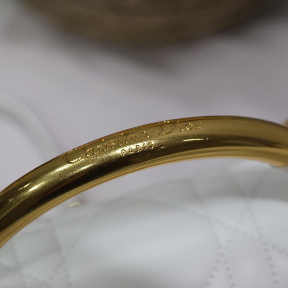 medium D*or ange bag