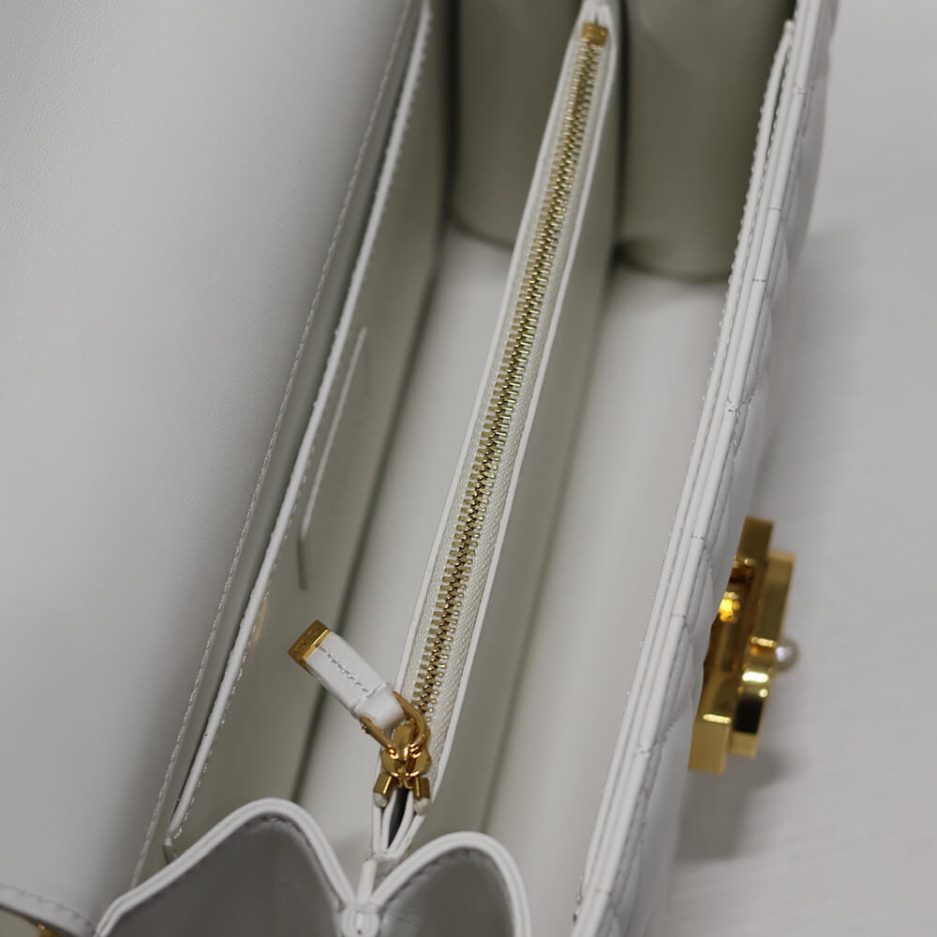 medium D*or ange bag