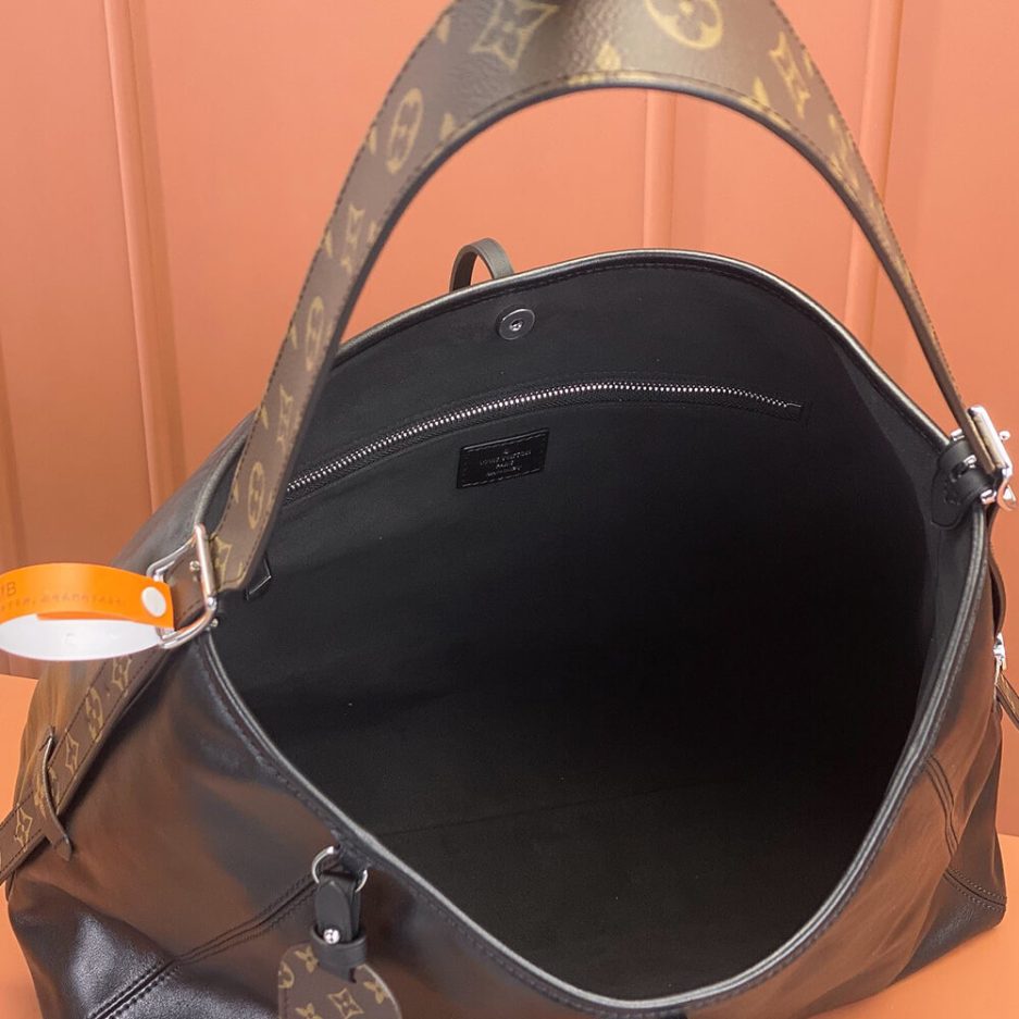 LV CarryAll Dark MM