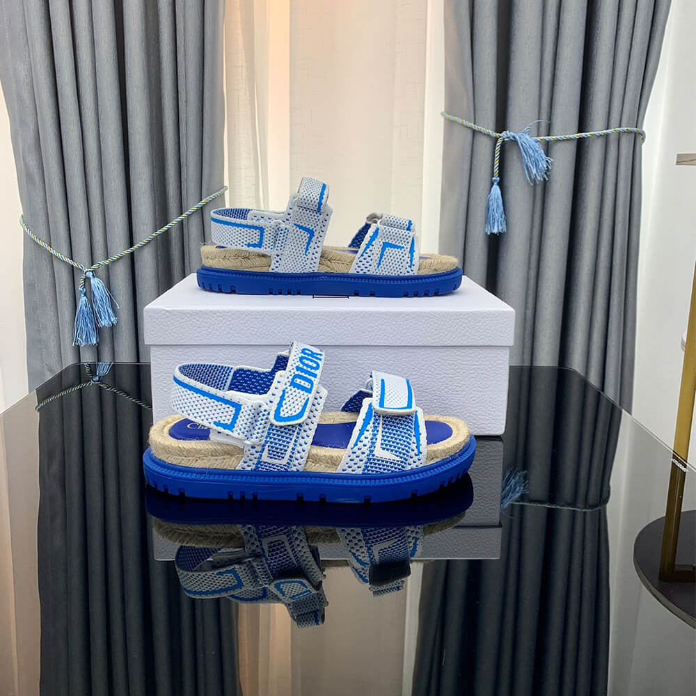 D*oract sandal