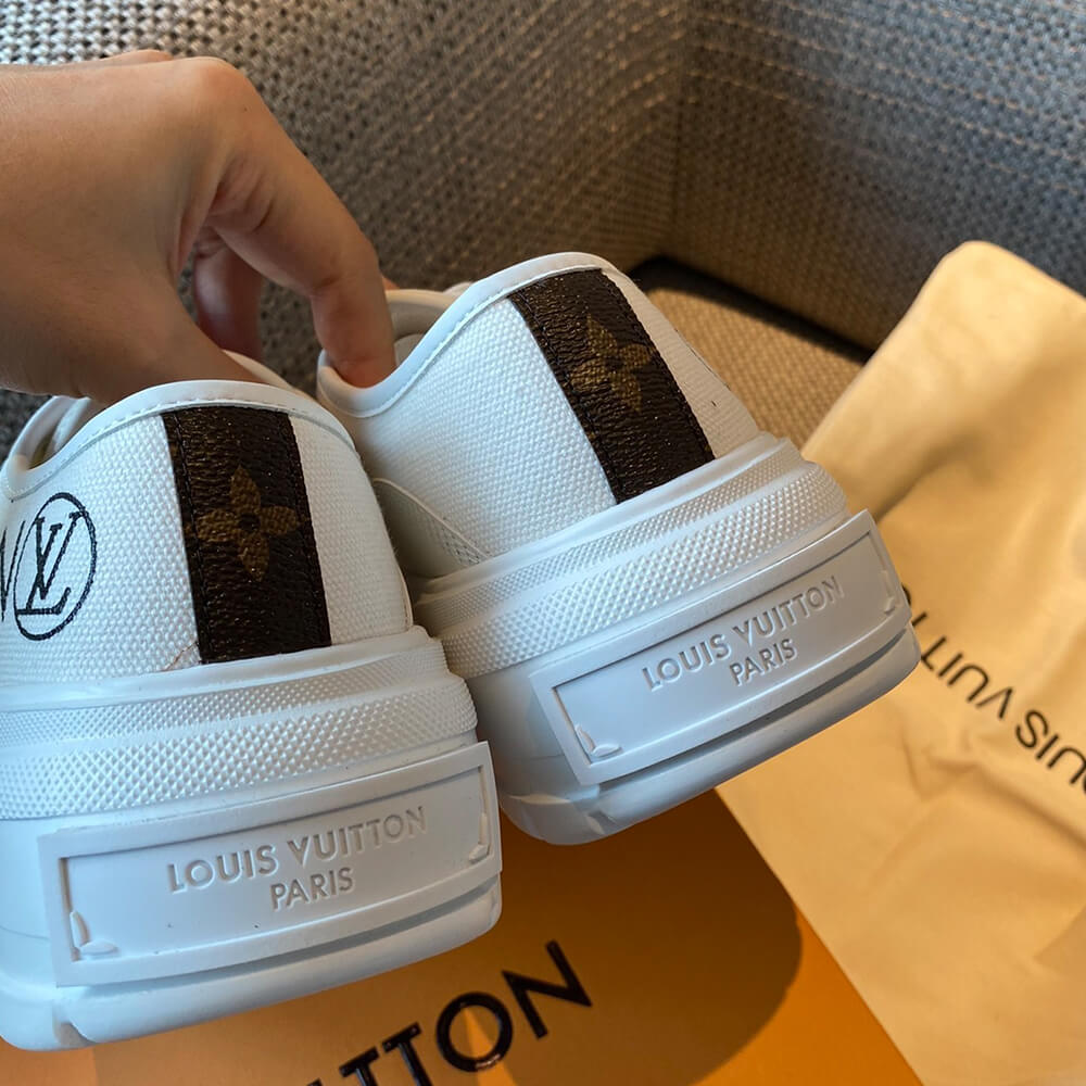 LV SQUAD SNEAKER