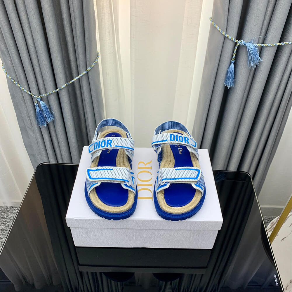 D*oract sandal