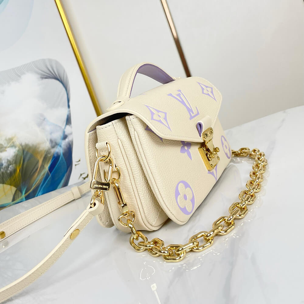 LV Pochette Metis East West