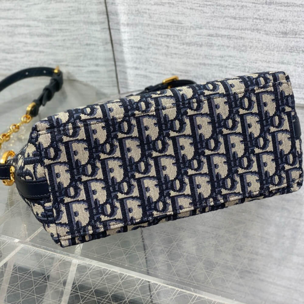 D*orstar hobo bag with chain