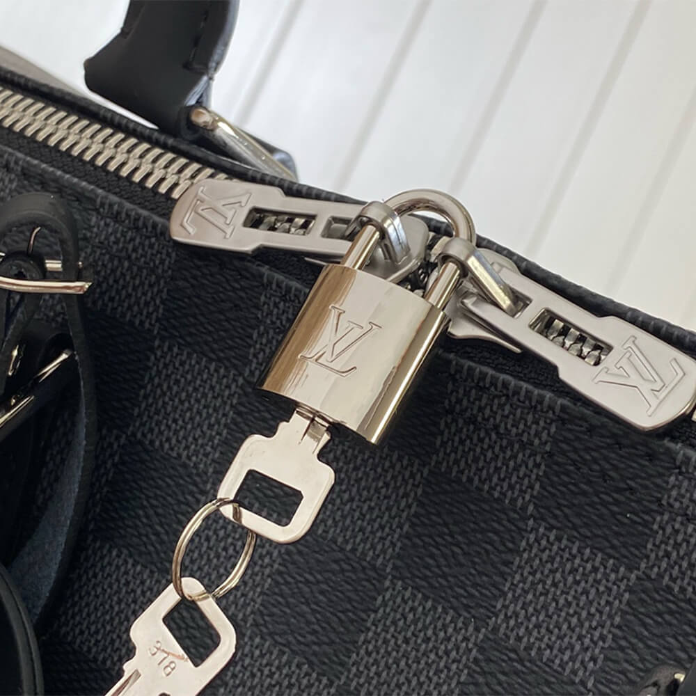 LV Keepall Bandoulière 55