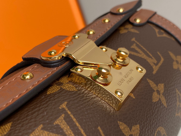 l0*is V*t0n papillon trunk