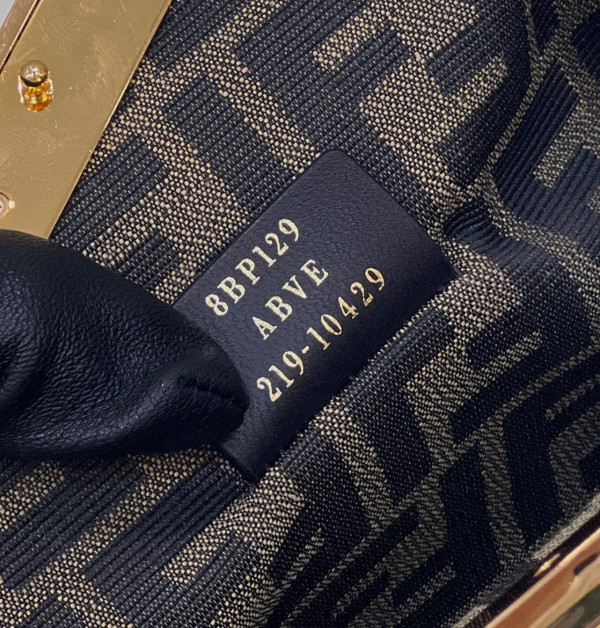 F**di first-32.5-15-23.5cm