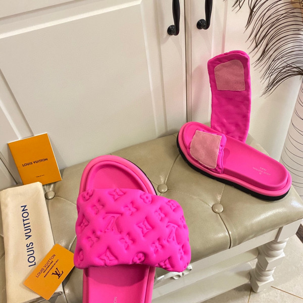 l0*is V*t0n pool pillow comfort mule