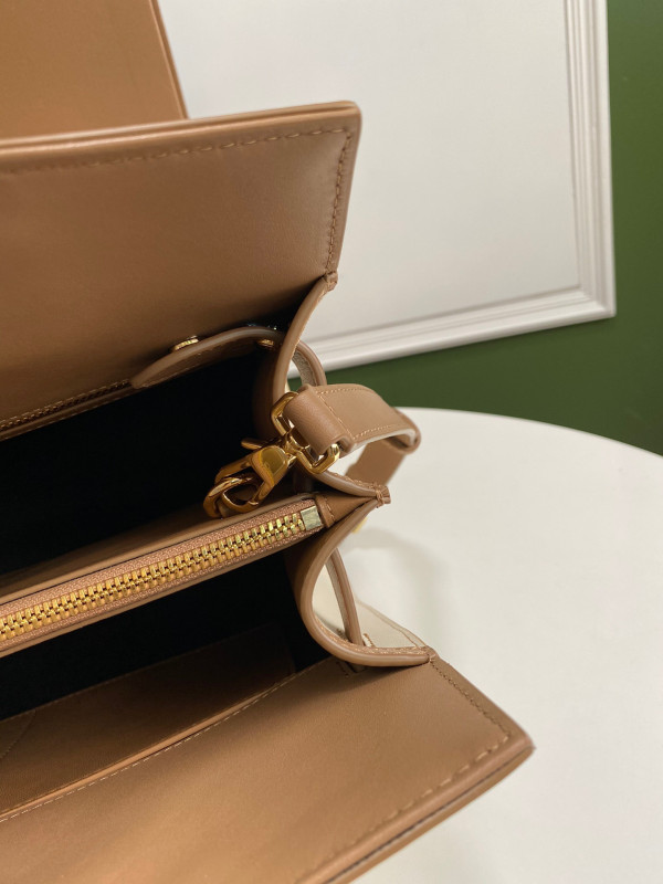 B**rry small vintage check two-handle title bag