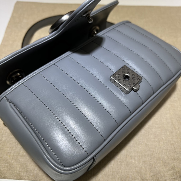 G*u*i gg marmont 22cm