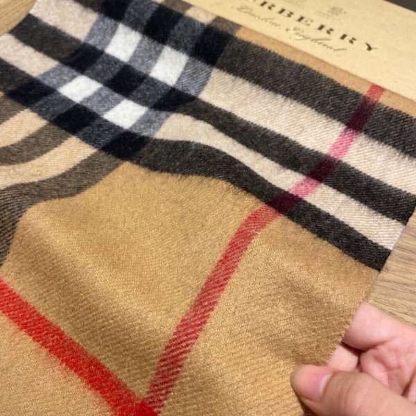 B**rry check cashmere scarf