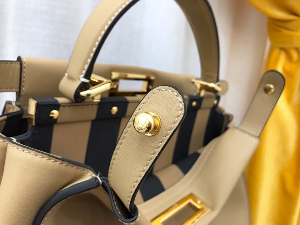 F**di  medium peekaboo-26-33-12cm