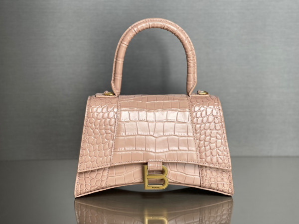 Ba*len*cia*ga hourglass