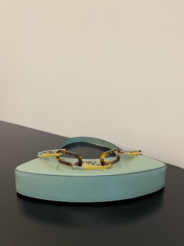 F**di o’lock swing