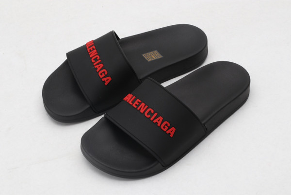Ba*len*cia*ga pool slide sandal