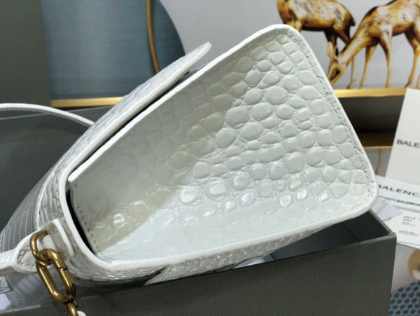 Ba*len*cia*ga hourglass