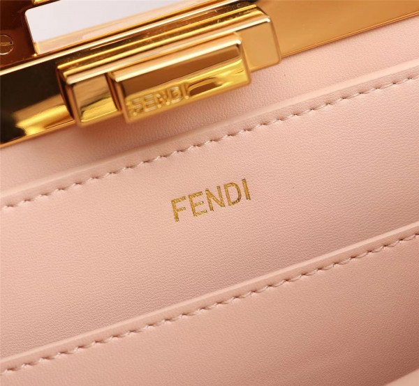 F**di peekaboo iseeu medium