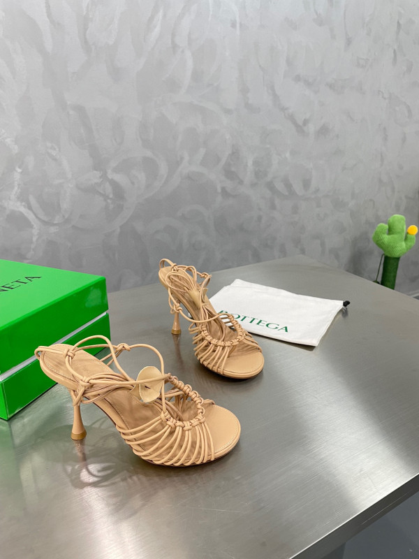 bo*te*ga Ve*ne*ta dot