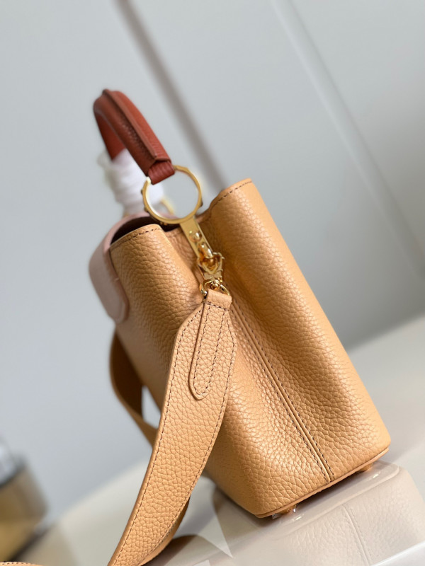 l0*is V*t0n capucines bb