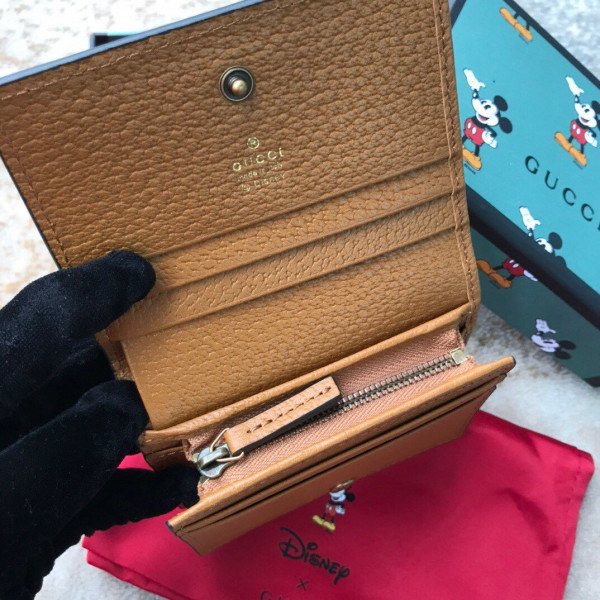 disney x G*u*i gg card holder