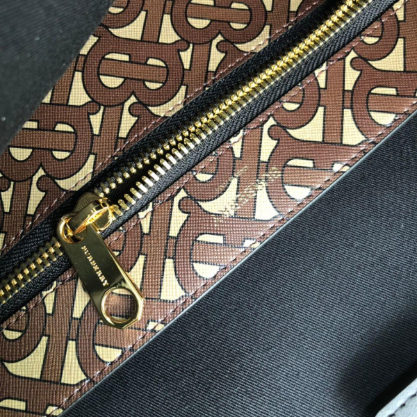 B**rry tmonogram stripe print e-canvas portrait toe bag