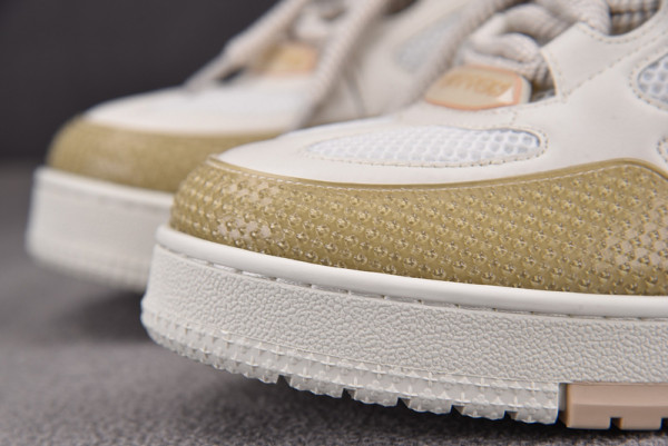 l0*is V*t0n sneakers