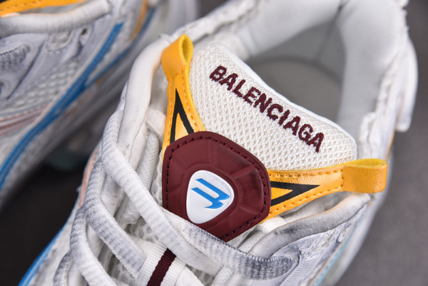 Ba*len*cia*ga runner