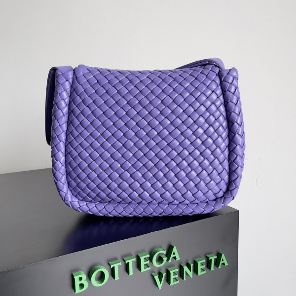 bo*te*ga Ve*ne*ta  small cobble shoulder bag