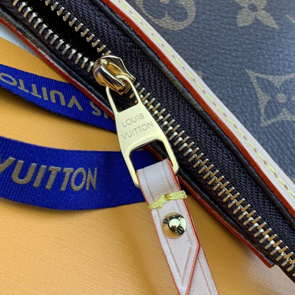 l0*is V*t0n monogram mini pochette delightful pouch