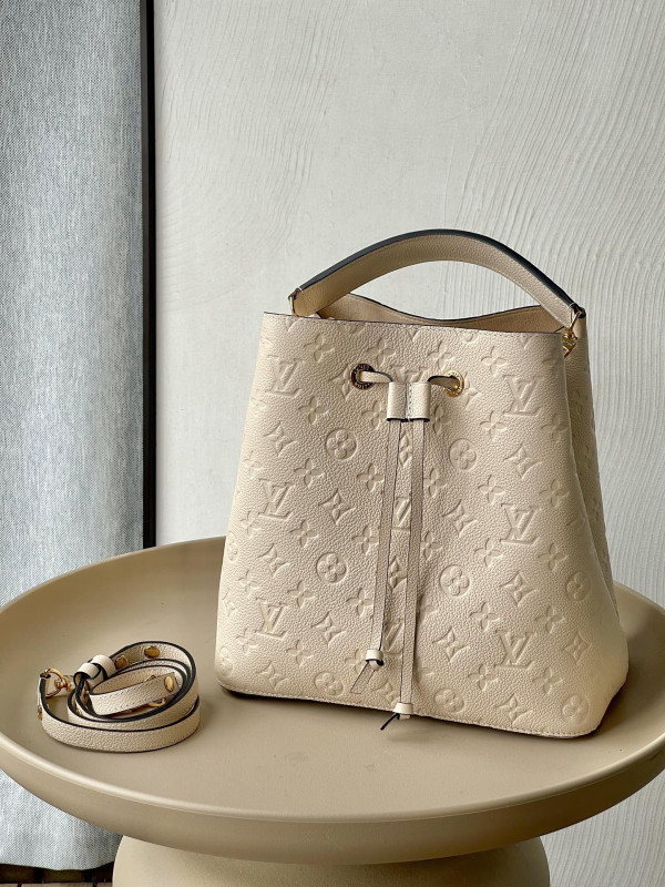 l0*is V*t0n nÉonoÉ mm