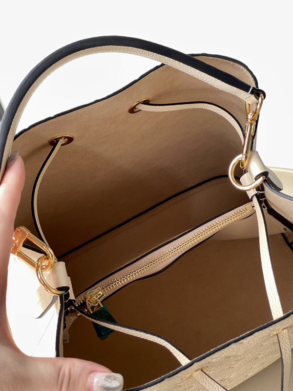 l0*is V*t0n nÉonoÉ mm