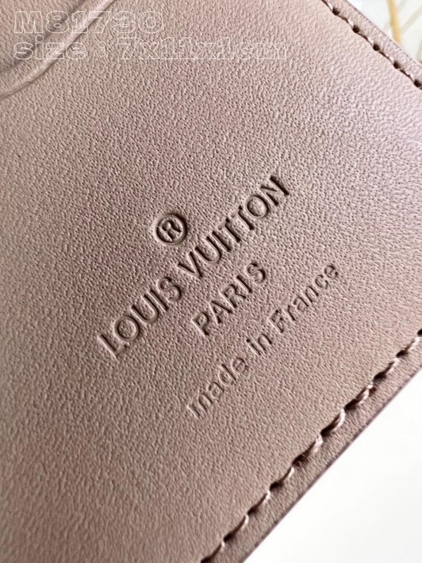 l0*is V*t0n pocket organizer