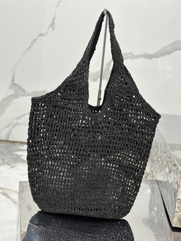 Pra*a crochet tote bag