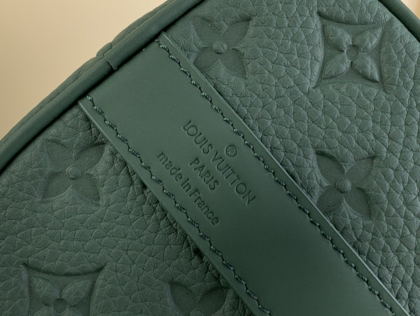 l0*is V*t0n speedy 25