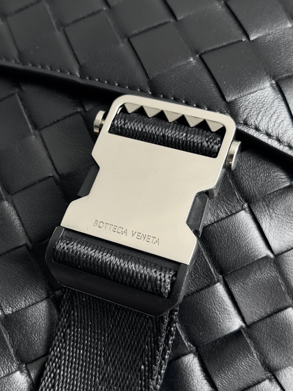 bo*te*ga Ve*ne*ta intrecciato backpack-38*26*15cm