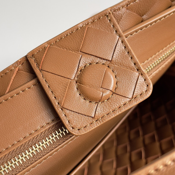 bo*te*ga Ve*ne*ta small andiamo chain-25*22*10.5cm