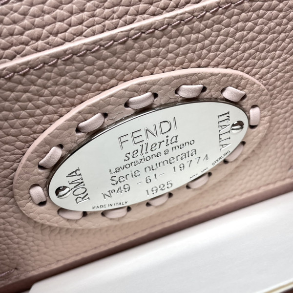 F**di peekaboo iseeu petite-20x11x15cm