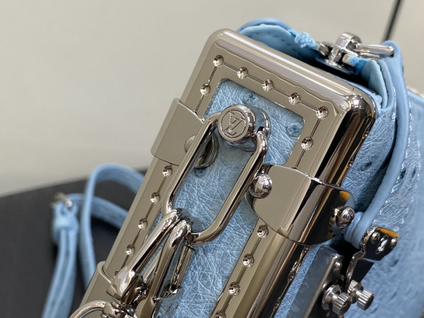 l0*is V*t0n slim trunk-23*12*4cm