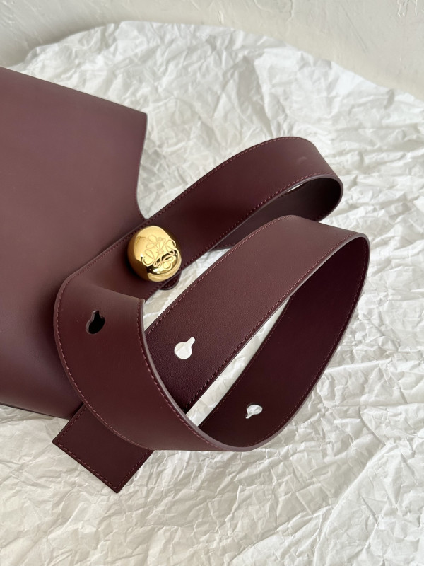 Lowee Medium Pebble bucket Bag-28*24*23CM