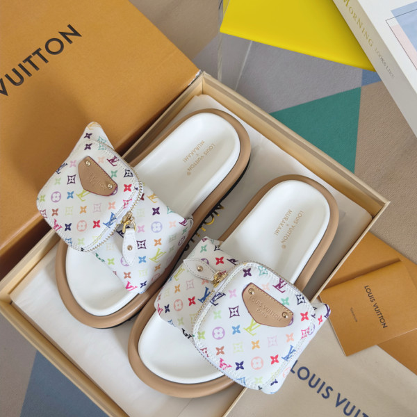 l0*is V*t0n x tm pool pillow comfort mule