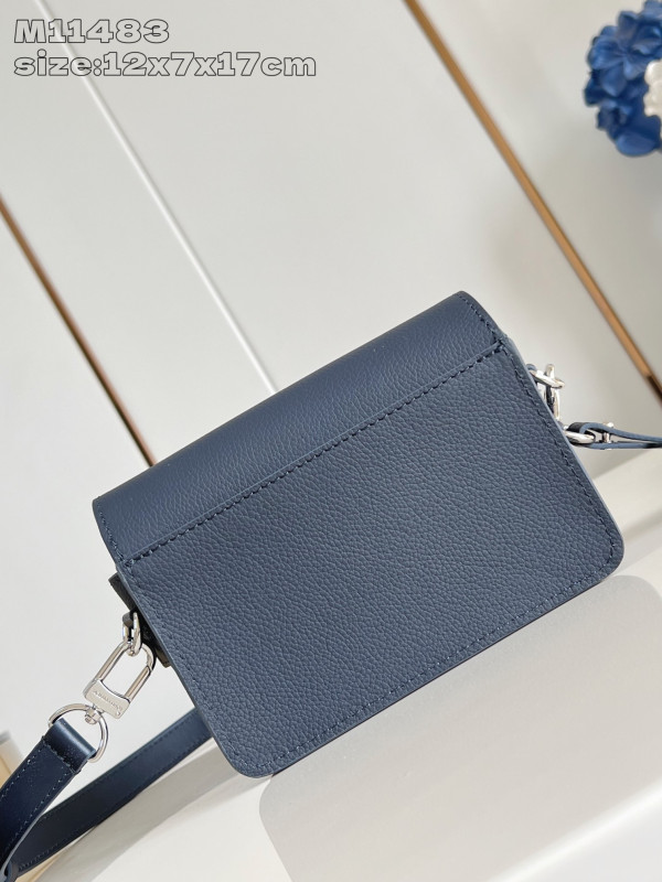 l0*is V*t0n fastline wearable wallet