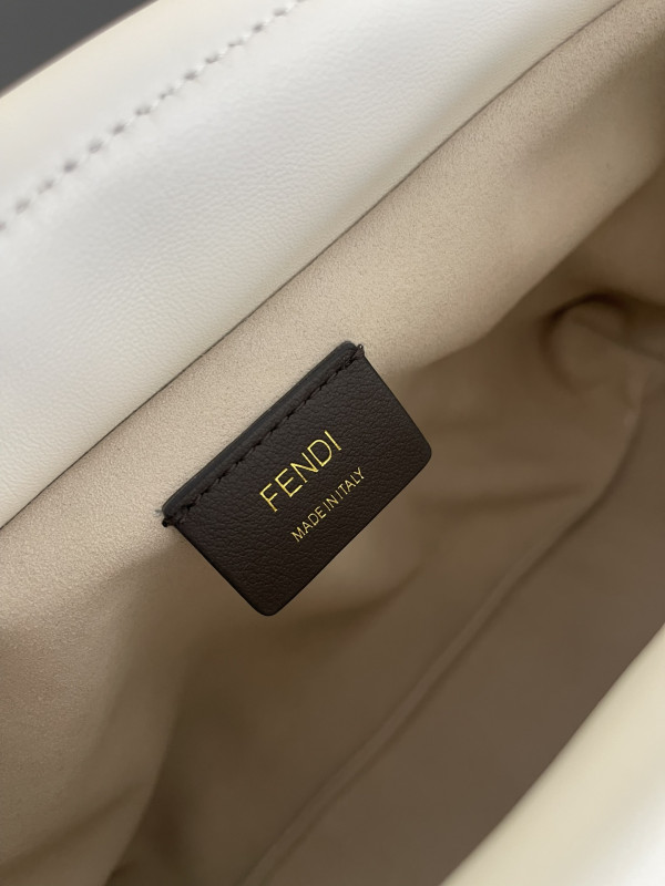 F**di mamma baguette