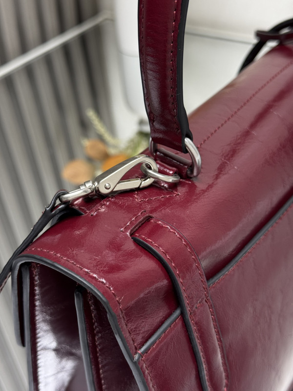 Pra*a medium leather handbag