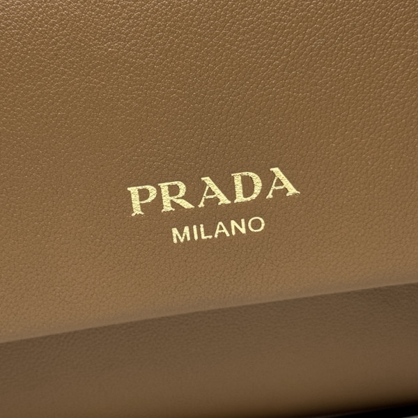 Pra*a doux medium leather shoulder bag-29*16*9.5cm