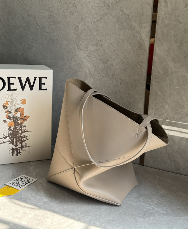 Lowee Puzzle Fold medium Tote -  25.5X14.5X31.5cm