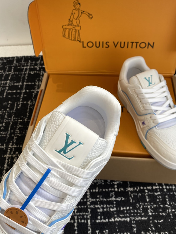 l0*is V*t0n 25ss trainer sneaker