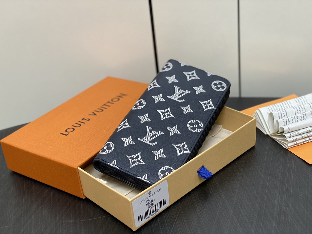 l0*is V*t0n zippy wallet-10*20*2 cm