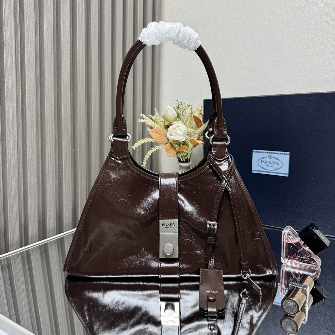 Pra*a medium leather tote bag-32*21*15cm